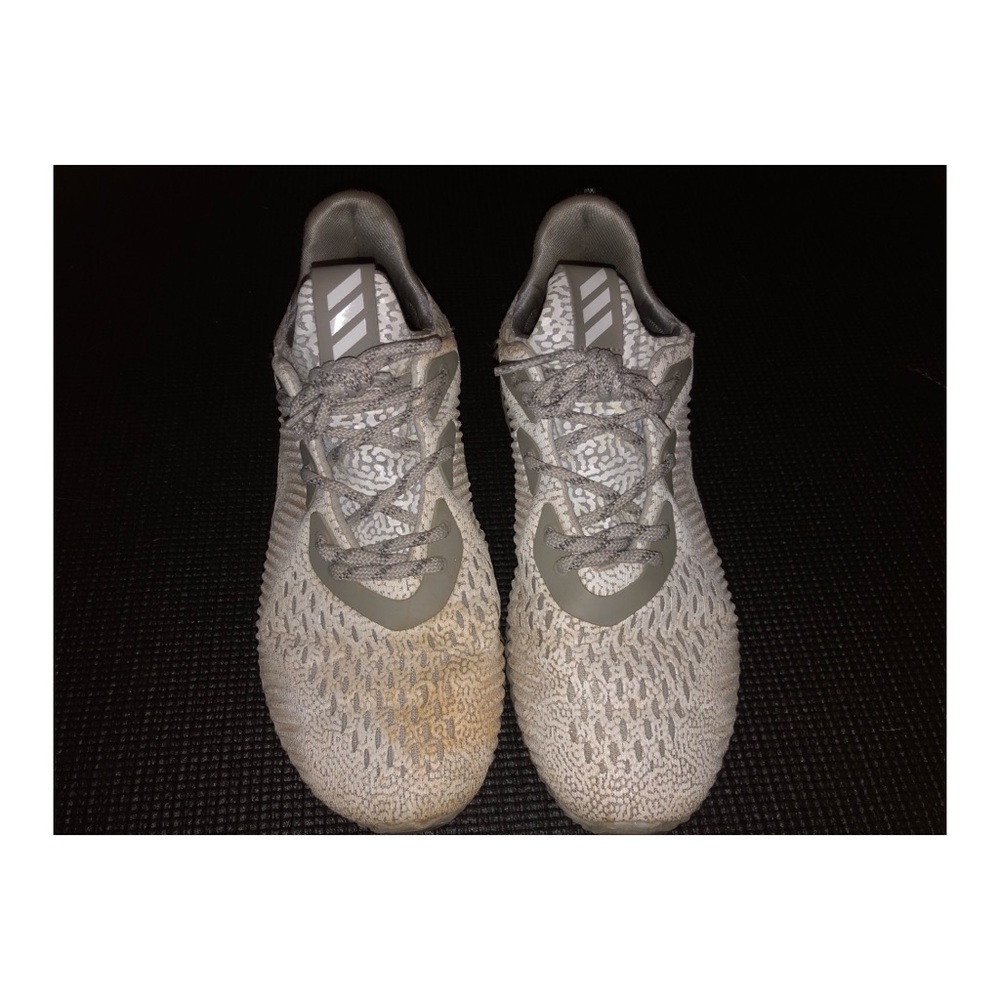 Adidas AlphaBounce
